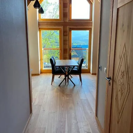 Mountain Base - Apartament Diamentowe Tarasy Διαμέρισμα Kościelisko